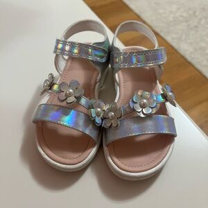 Toddler Girls Silver Floral Sandals Size 10